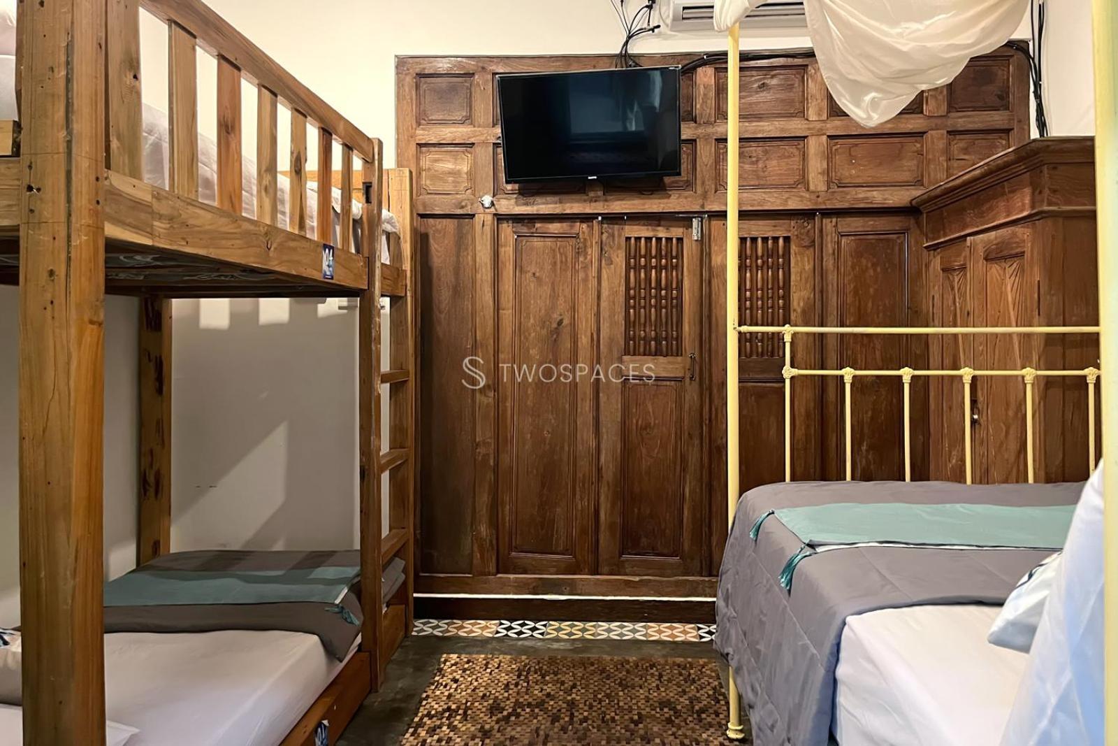 Twospaces Living At Kayu Villa, Nusa Dua