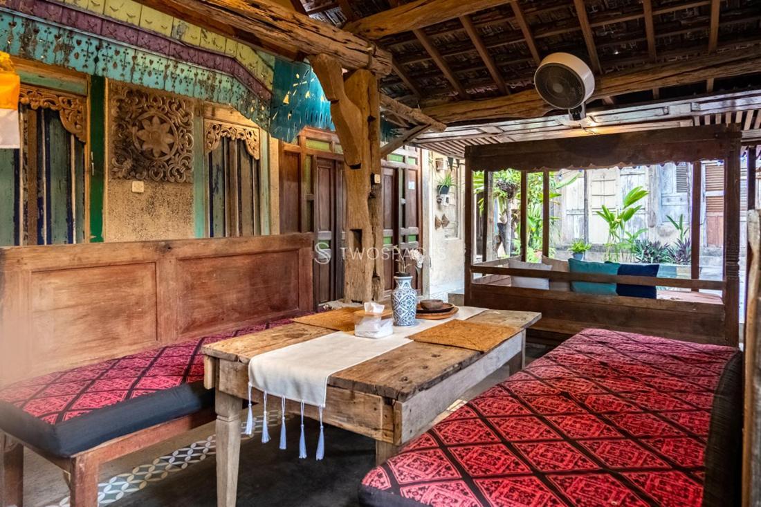 Twospaces Living At Kayu Villa, Nusa Dua